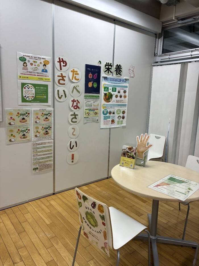 本庁1階多目的プラザ：展示の様子