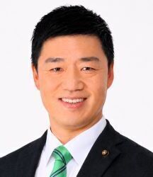 写真：第70代副議長　大沢　純一