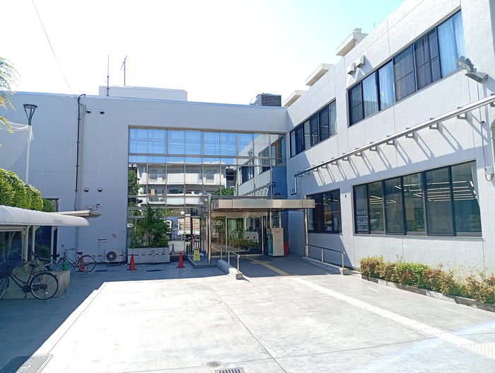 錦学習館外観