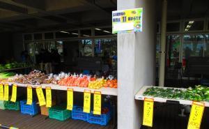 写真:農産物販売の様子
