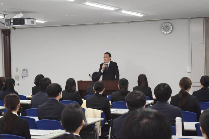新規採用職員に向けた市長の講話