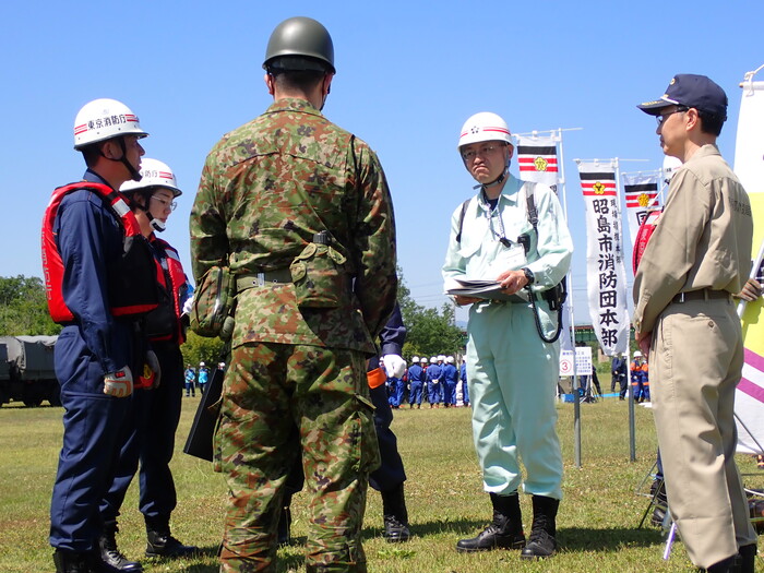 写真:災害指揮本部訓練