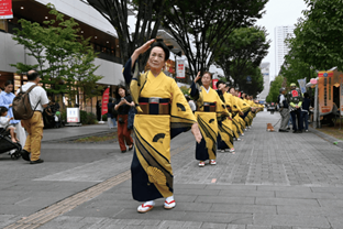 民踊流しの画像