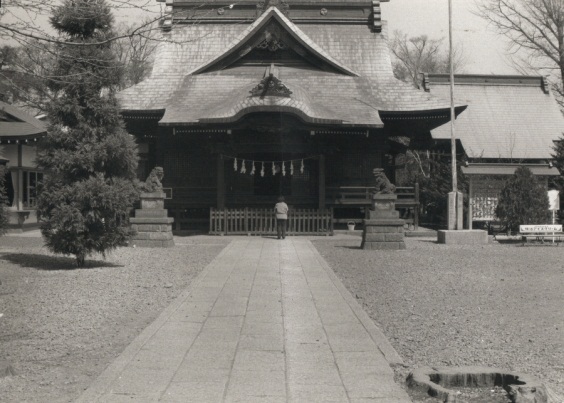 811年創建の諏訪神社